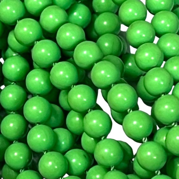 Vintage plastic green beaded necklace - Picture 5 of 5